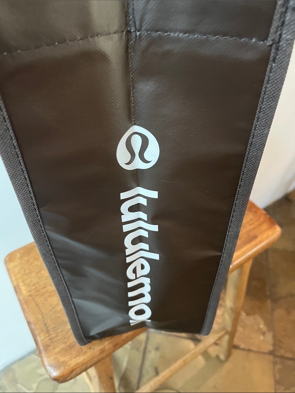 lululemon black & red Graphic Reusable Tote Duo - Picture 5 of 9